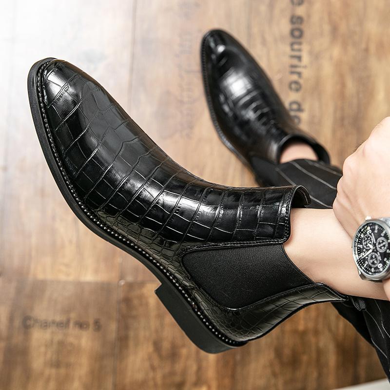 Classic Black Chelsea Men Boots Fashion High Quality Mens Dress Shoes Comfortable Pointed Leather Boots For Men sapato social