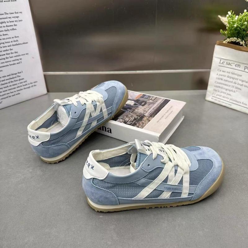 Mesh hollow breathable women's summer new casual net shoes show small feet and ultra-light sports