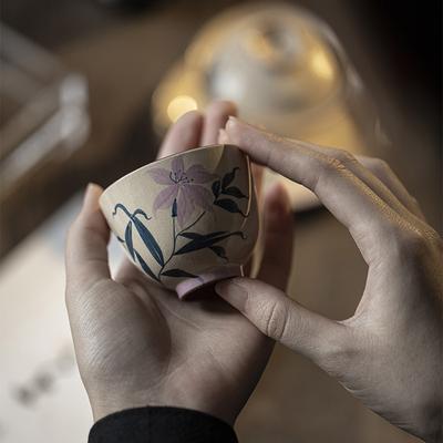 Hand Painted Slip Decoration Tea Cup Ceramic Gongfu Tea Set Yixing Style Clay Tea Ceremony Cup for Home Use Master Cup