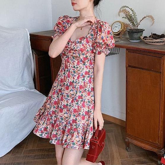 French square collar floral dress female design sense new sweet bubble sleeves waist thin first love fairy dress
