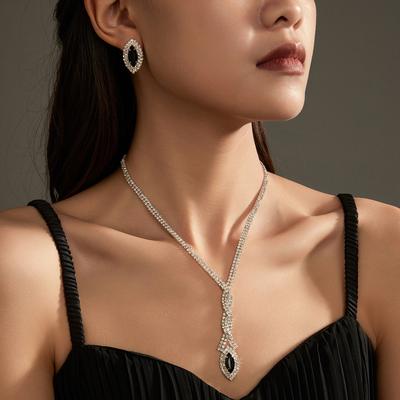 Ensemble collier et boucles d'oreilles en strass scintillants de luxe, deux pièces, bijoux de mariée élégants en pierres noires, accessoires de mariage