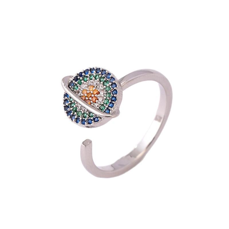 Women's Niche Rotatable Ring: Fashionable, Trendy, and Luxurious