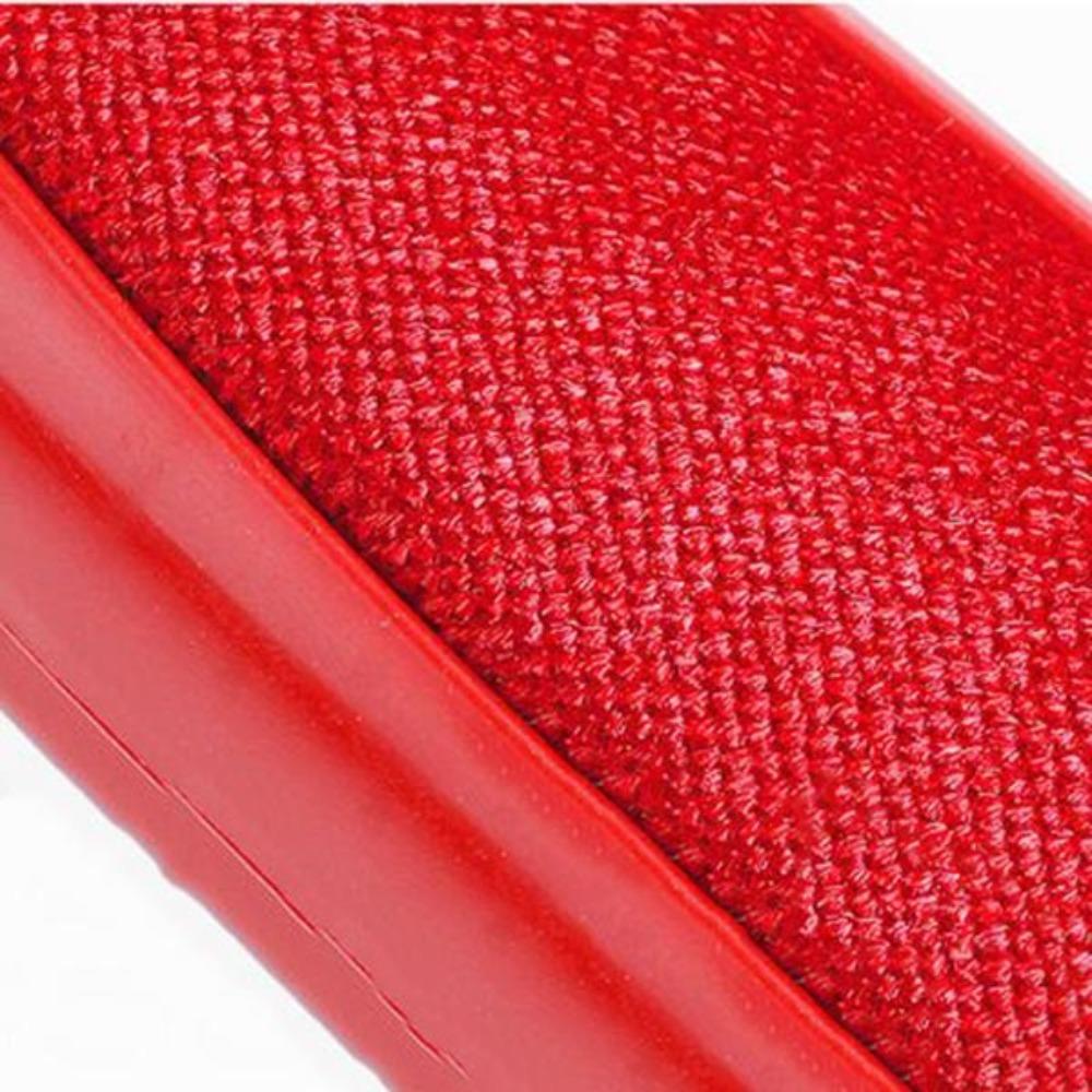 Cloth Dust Removal Brush Random Color Plastic Sweeper Carpet Dust Brush High Quality Crumb Sweeper Fluff Cleaner Cleaning Tools