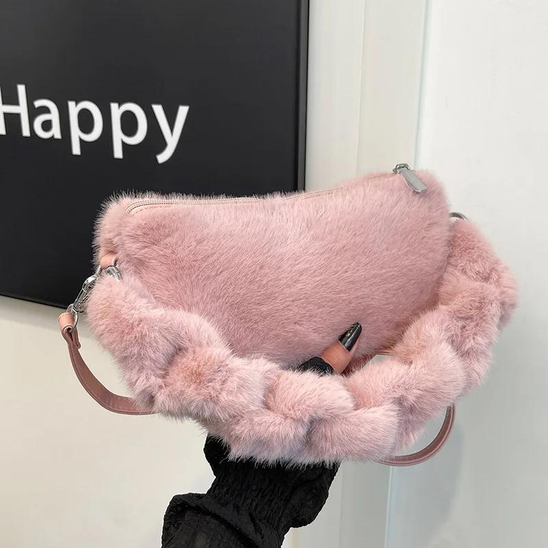 Autumn and winter niche design portable commuter women's bag new high-end plush versatile shoulder armpit bag