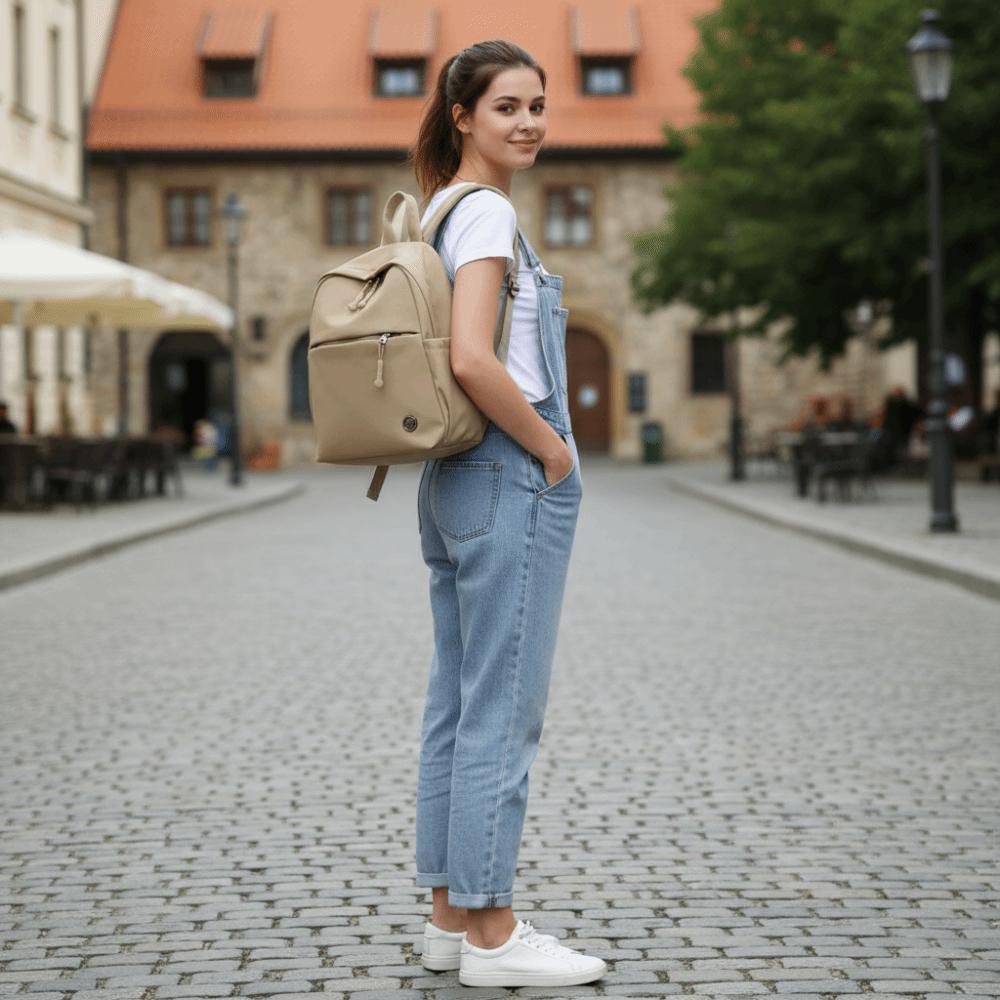 Stylish Lightweight Travel Backpack Large Capacity Wearproof Ladies Bag Breathable Portable Backpack Casual Use