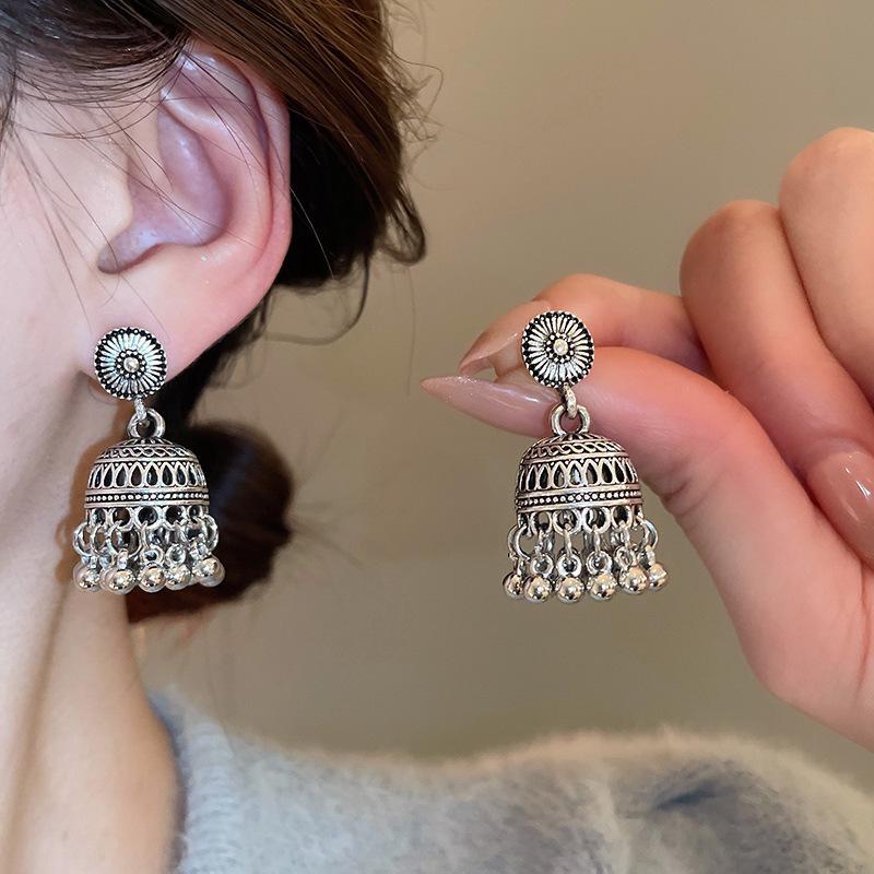 

Богемні Ретро Круглі Порожнисті Сережки: Етнічний стиль, Елегантний висячий дизайн для жінок.