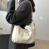 Chic And Fashionable Shoulder Tote Bag For Women With Spacious Design Options