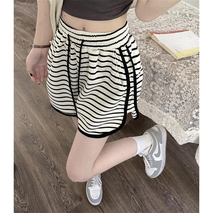 

Black and white striped sports shorts women s summer loose babes high waist and thin A-shaped wide leg hot pants S абрикосовый