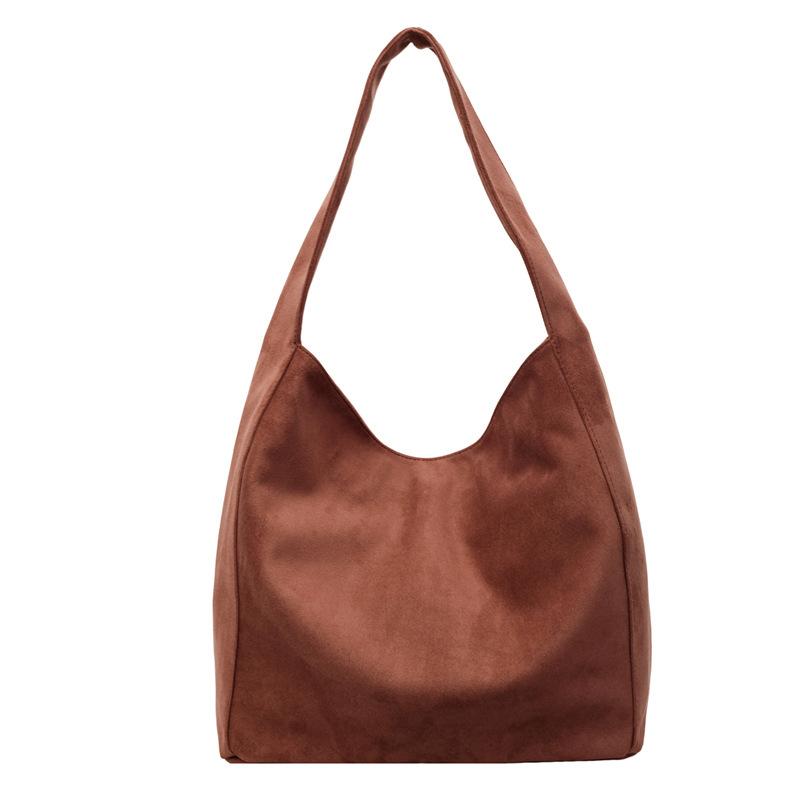 Large capacity autumn and winter matte tote bag niche commuter big bag high sense 2025 new retro suede shoulder bag