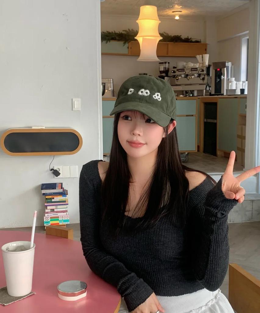 Maidibbeullumemolijeu Newvy Logo Peach Ball Cap (7 Colors)