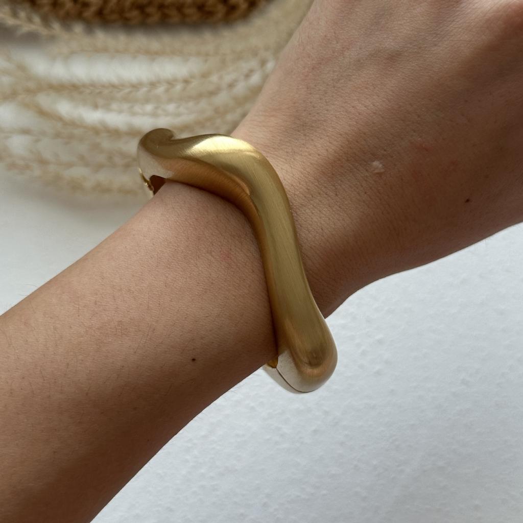 DIEZI 4 Style Luxury Vintage Punk Resin Wide Bangles Hip Hop Gold Color Metal Spring Bangles Bracelets For Women Men Jewelry