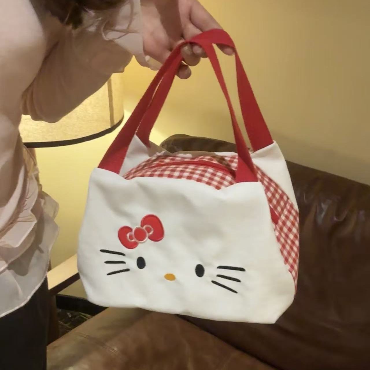 

Cute New Kitty Canvas Shoulder Bag Large Capacity Versatile Lunchbox Anime Bento Bag Girl Women s Tote Bag Red Plaid Handbag