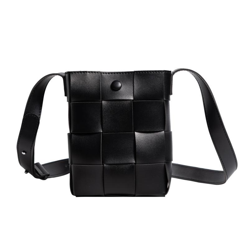 New Sweet Versatile Messenger Bag Casual Shoulder Bag Solid Color Woven Bag Mini Small Bag Mobile Phone Bag