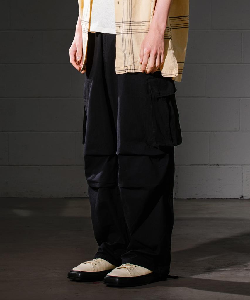 BIG UNION Pleated Cargo Pants / Black