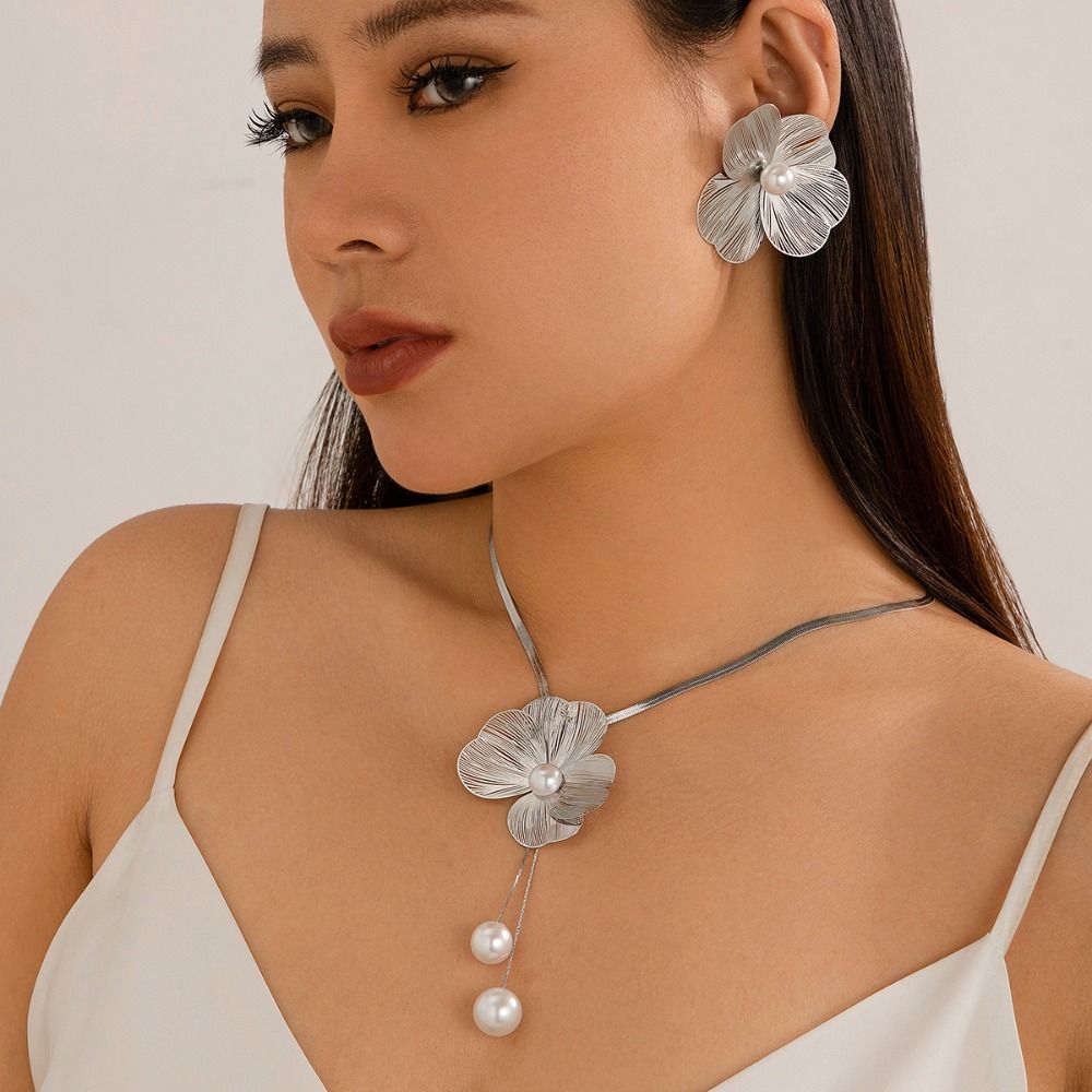 Copper Petal Earrings Necklace Suit Pearl Pendant Women Jewelry Suit Sweet Flower Jewelry Set  Gift