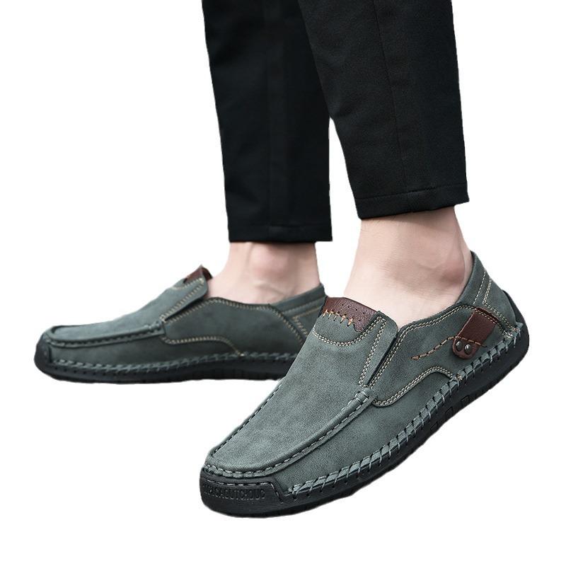 Foreign Trade New Men's Leather Shoes 2025 Hot-selling Hand-stitched Loafers Versatile Trend Casual Large Size Men's Shoes