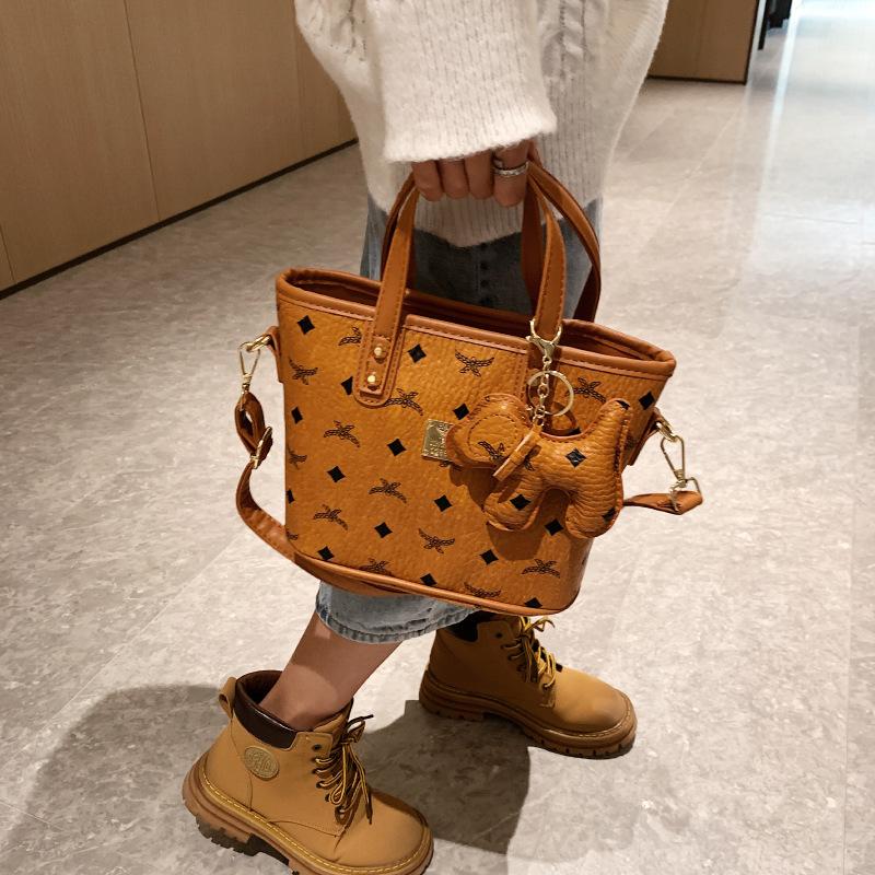 New Bag Women's High-end Vegetable Basket Portable Oblique Straddle Female Student Versatile Bucket Bag Shoulder Bag