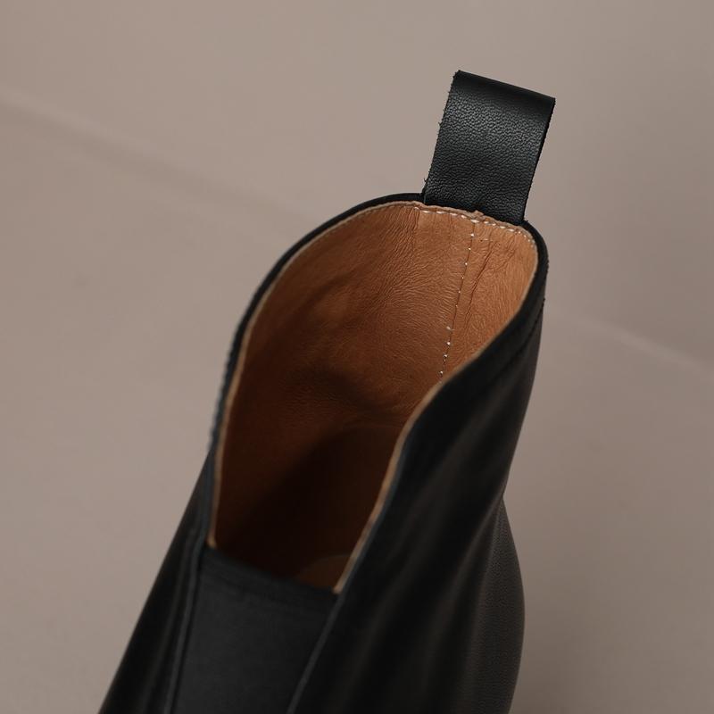 Fashion Women's new autumn and winter square toe retro leather cowhide mid heel thick heel size Chelsea calf boots