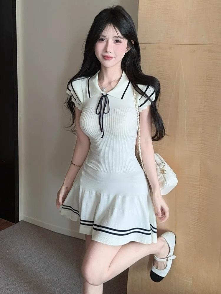 [Ice Silk Washing Water] Korean Contrasting Color Polo Collar Short-sleeved Knitted Dress Women's Summer Waist Skirt College Style a