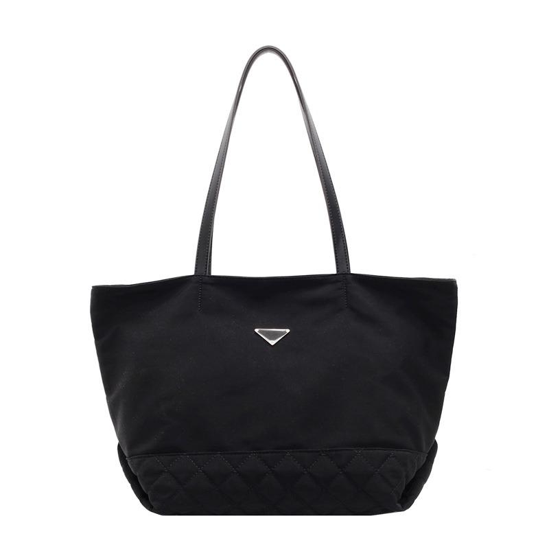 Large-capacity casual tote bag women's new autumn and winter versatile fashion simple shoulder underarm commuter bag