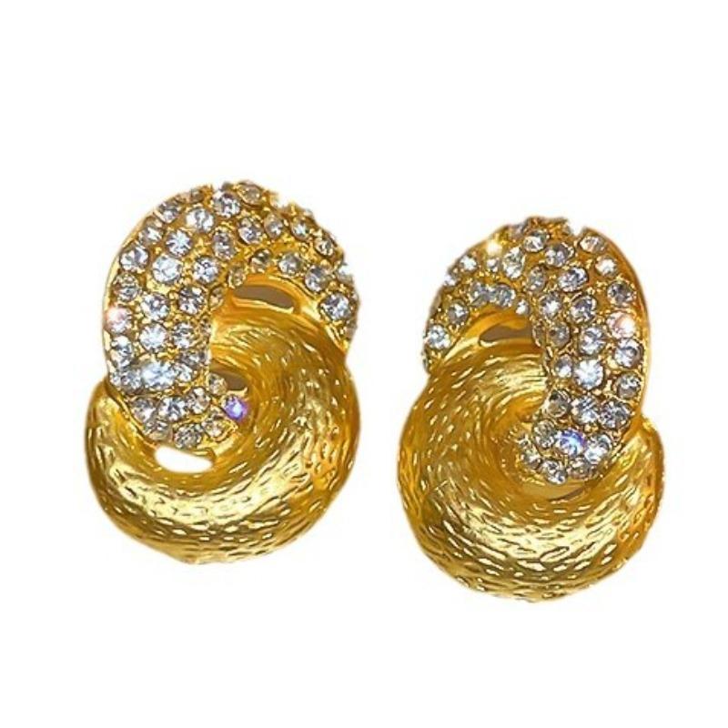 Retro Court Style Earrings Niche Light Luxury High-end Stud Earrings Versatile Earrings