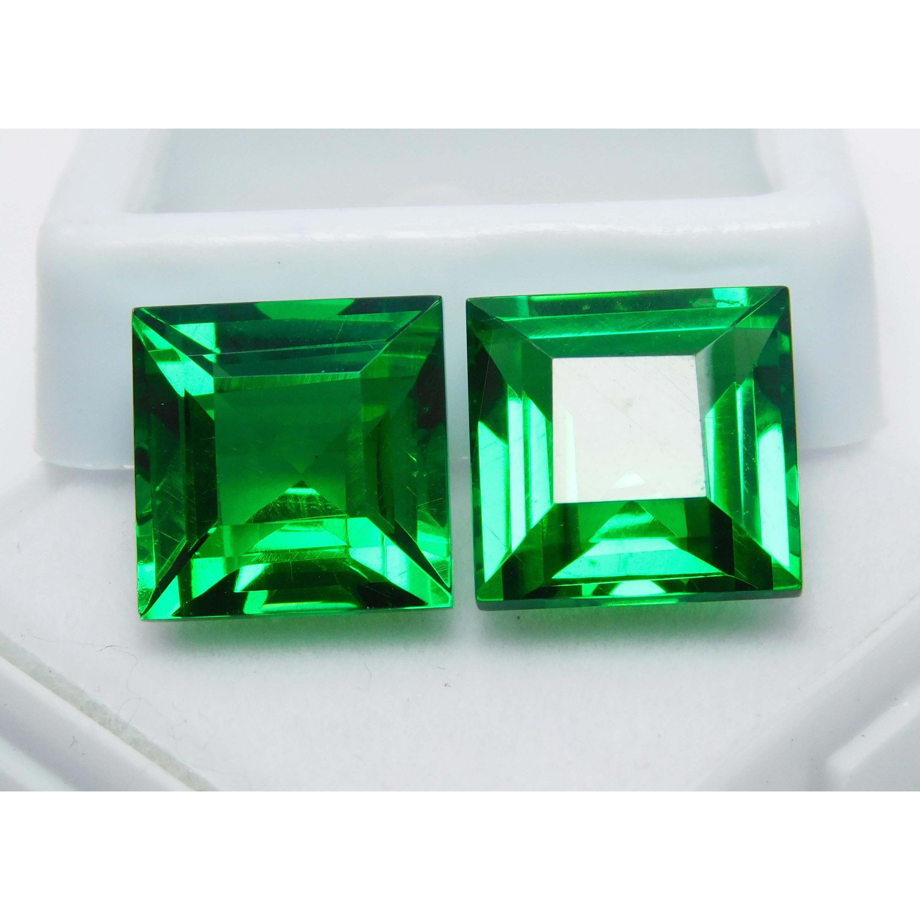 

LAB Certified 20 Ct Green Tsavorite Garnet Square Cut PAIR Gemstone For Jewelry 10.5 mm Approx. зелений