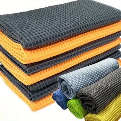 Car Glass Cleaning Towel Made of Honeycomb Ultra-Fine Microfiber, Waffle Weave Perfect for Washing and Drying Vehicles, Featuring A Pineapple Pattern.