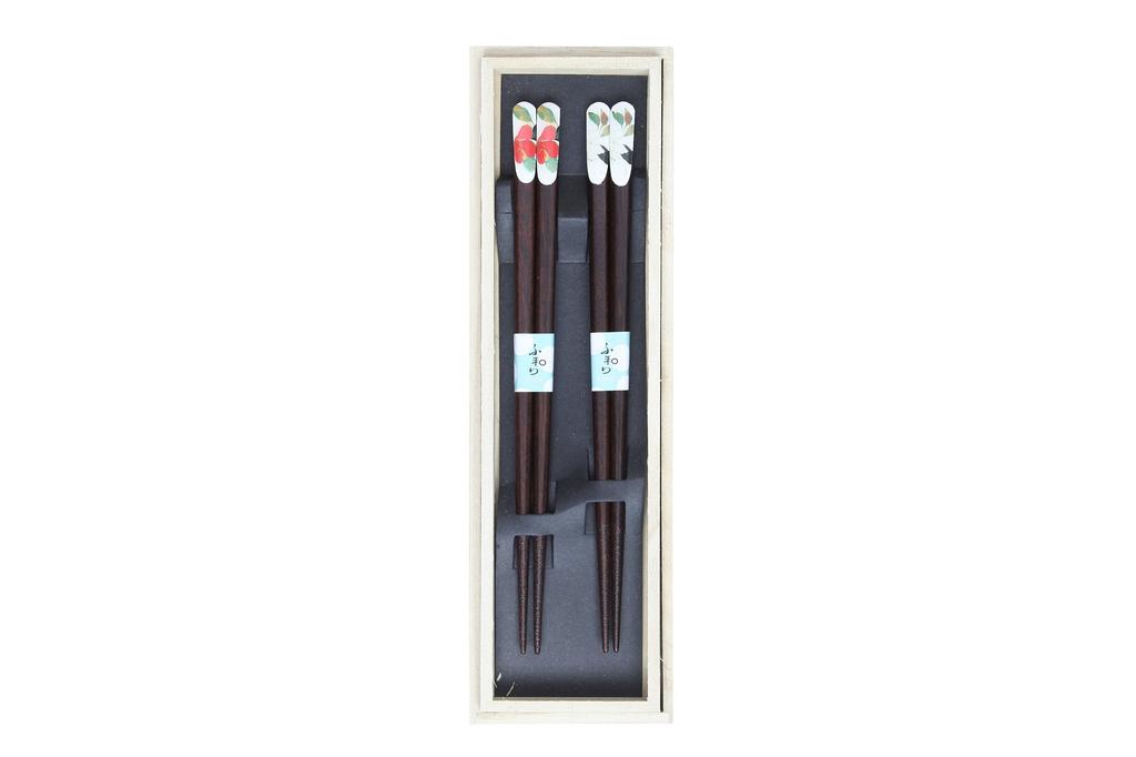 Ceramic Ai Pair of Chopsticks in a Wooden Gift Box, Flower Kairo, Camellia and Magnolia, Size: Approx. W26 D7.8 H2.3 70007