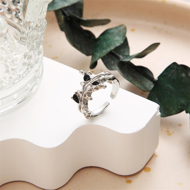 Kpop Silver Color Rings Set Y2K Crystal Heart Rings for Women Hollow Trendy Fashion Jewerly Emo Rings Accessories