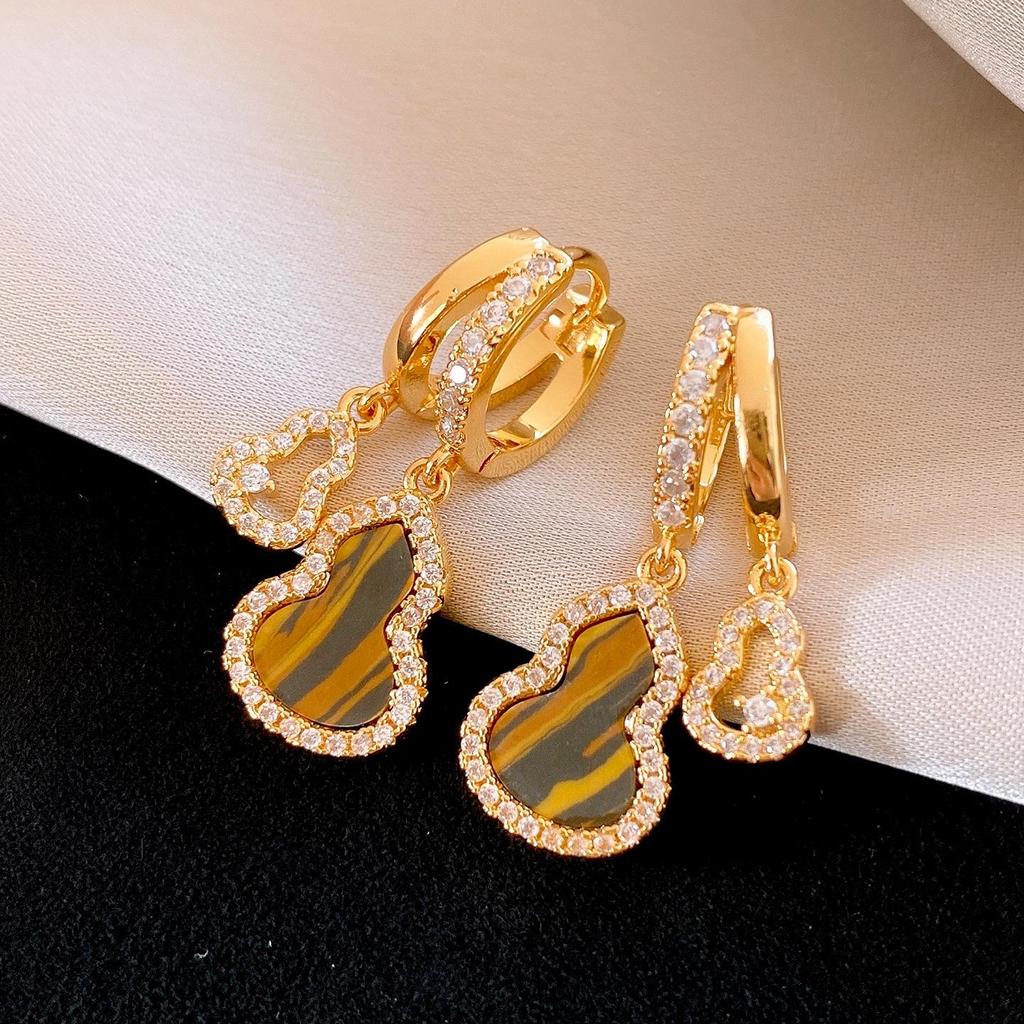 Geometric Tiger's Eye Stud Earrings, Retro Millard Style - Unique Design with Silver Needle 