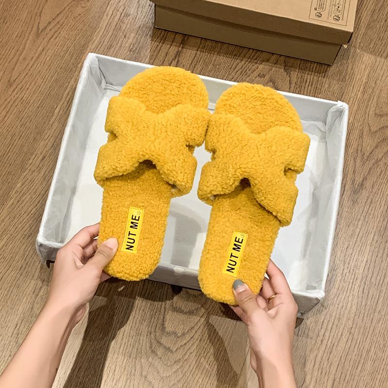 Internet-Berühmtheit flauschige Hausschuhe Damen tragen 2025 Frühling und Herbst neu flauschige Baumwoll-Schlepp flache Sohle warme Hausschuhe