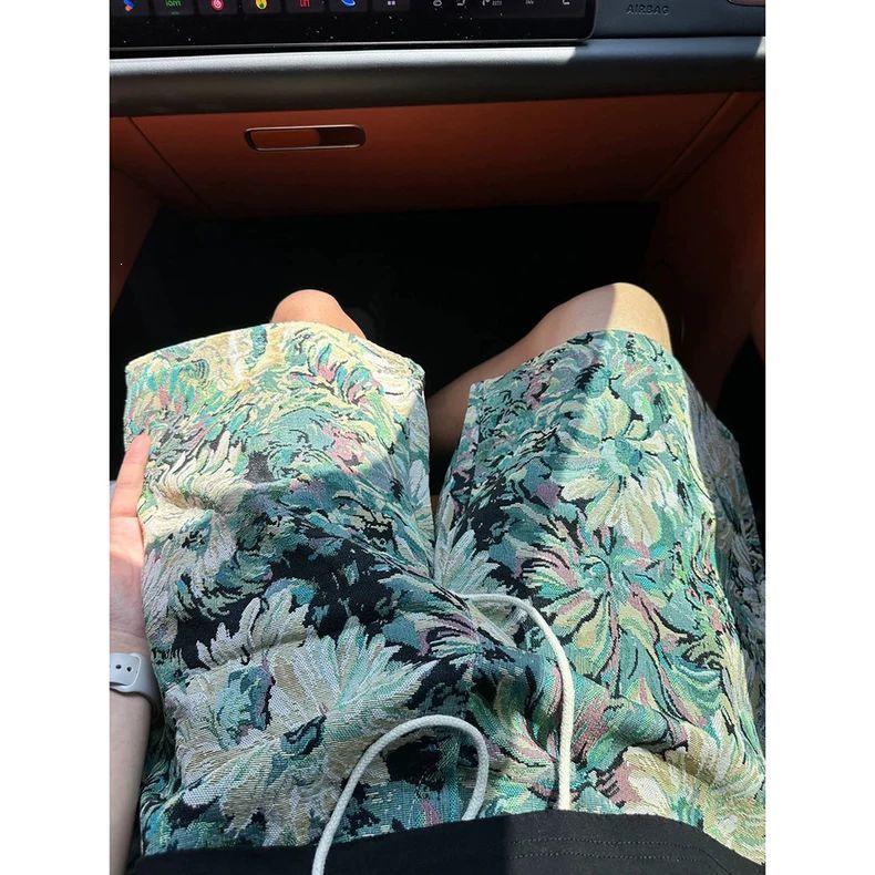 Men's Retro Floral Tie-Dye Mid-Length Summer Beach Shorts