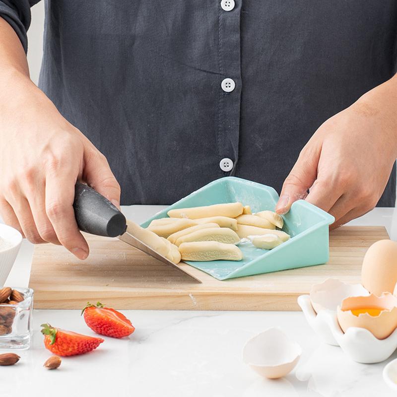 

Flour Scraper Stainless Steel Bowl Pastry Scraper Multi-purpose Kitchen Food Cutter Bench Cutter Kitchen Dough Scraper With помаранчевий