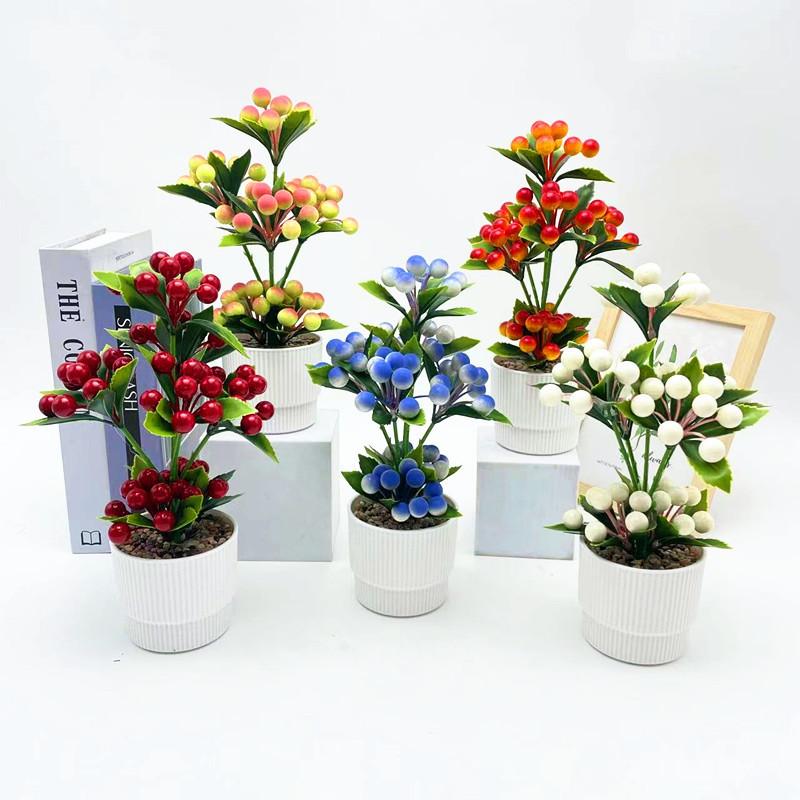 Potted Simulated Berry Plant Artificial Green Plant With Stone Decoration