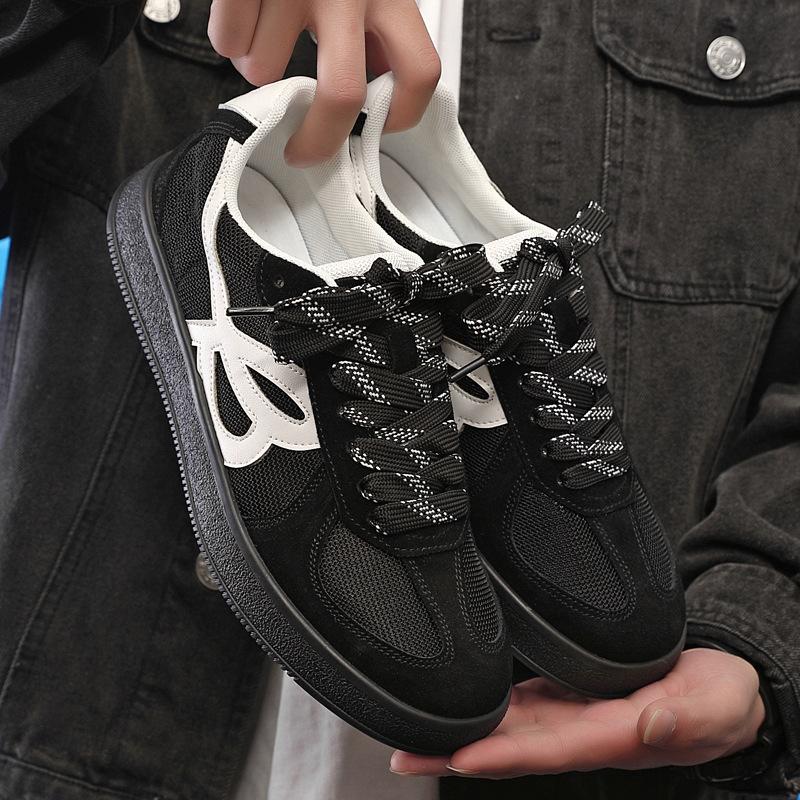 Herren Frühling neue dicksohlige lässige kleine weiße Schuhe Herren vielseitige Sport- und Freizeit-Board-Schuhe