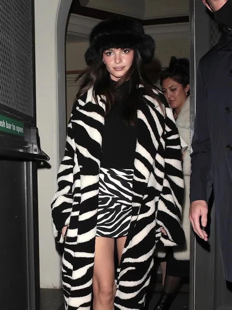 Fluffy Faux Fur Bucket Hats Women Rabbit Fur Warm Thick Plush Winter Hat Lady Fashion Luxury Panama Furry Fisherman Cap Y2K