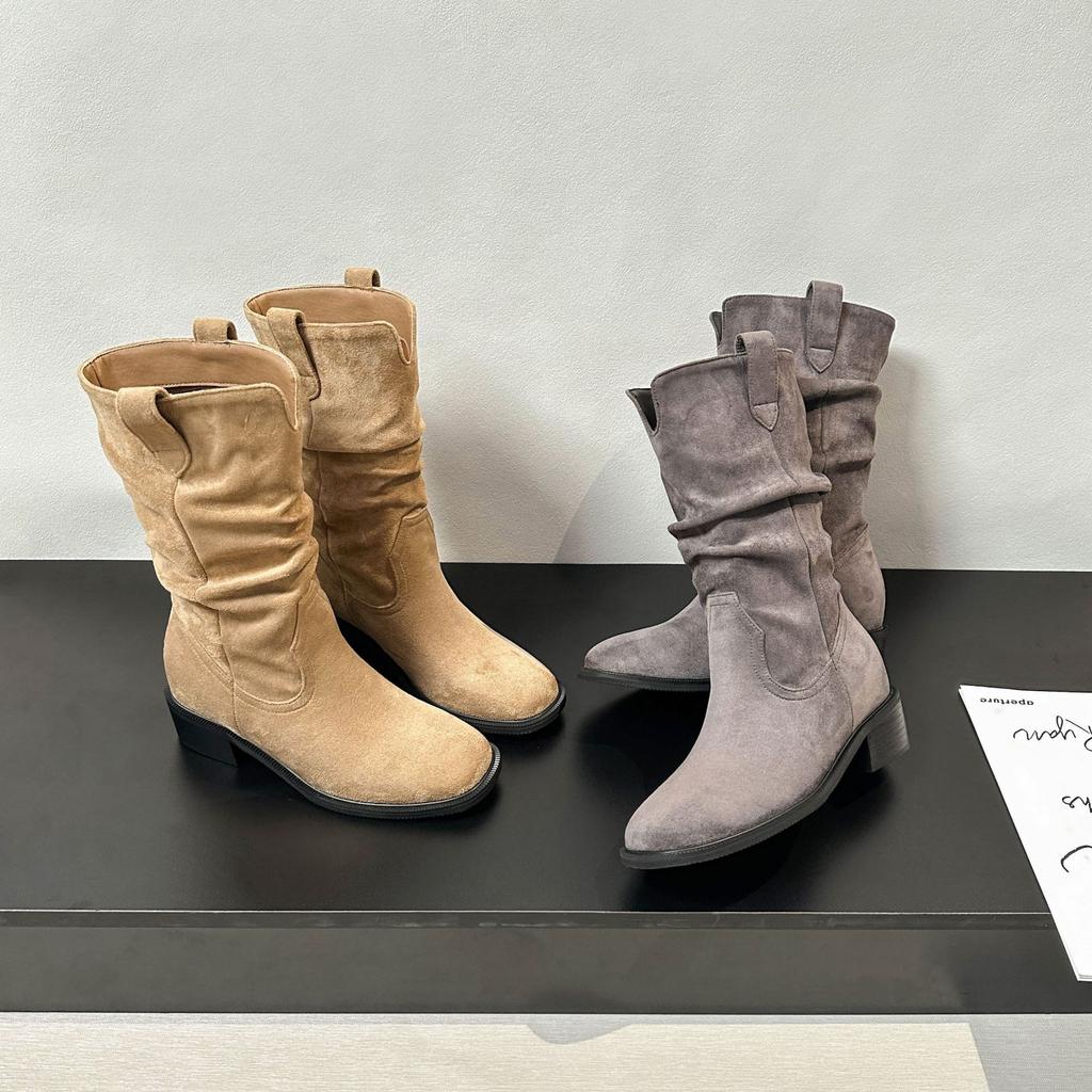 Zwiększenie wysokości 8CM Zamszowe krótkie buty rycerskie damskie 2025 wczesna jesień nowe koreańskie plisowane na grubym obcasie kowbojki