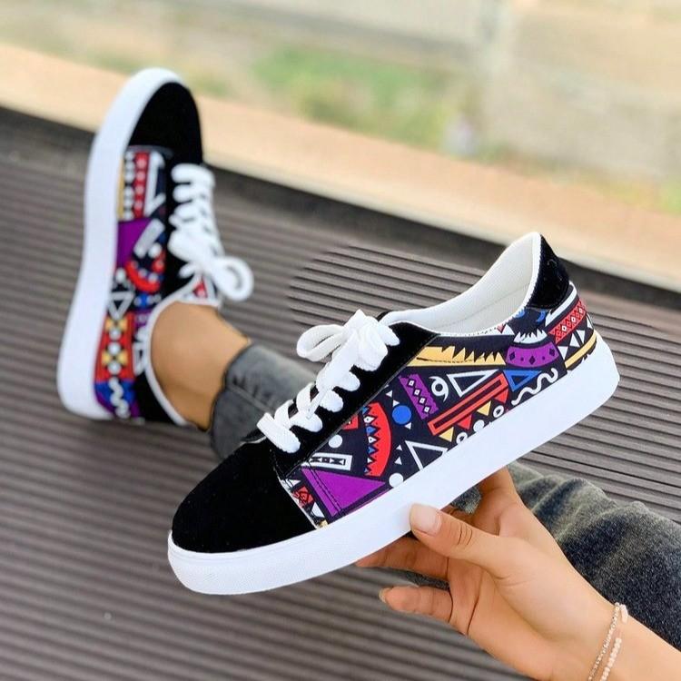 

Мода Кроссовки Мужские Повседневная Обувь для Мужчин Мода Новые Кроссовки с Принтом Комфортная Плоская Вулканизированная Обувь Дропшиппинг Теннис 35 чёрный