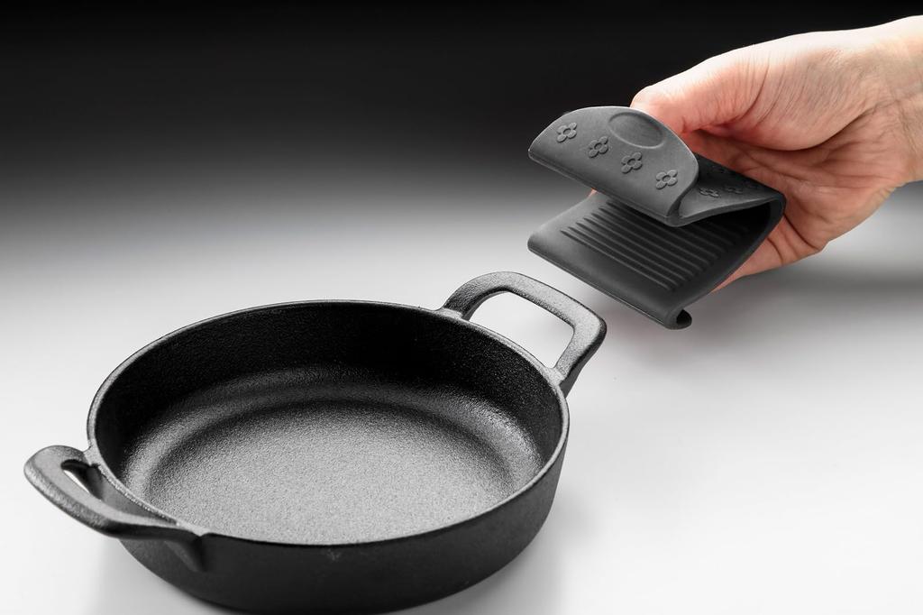 Ishigaki Sangyo Cast Iron Skillet, 18cm, Two-Handed