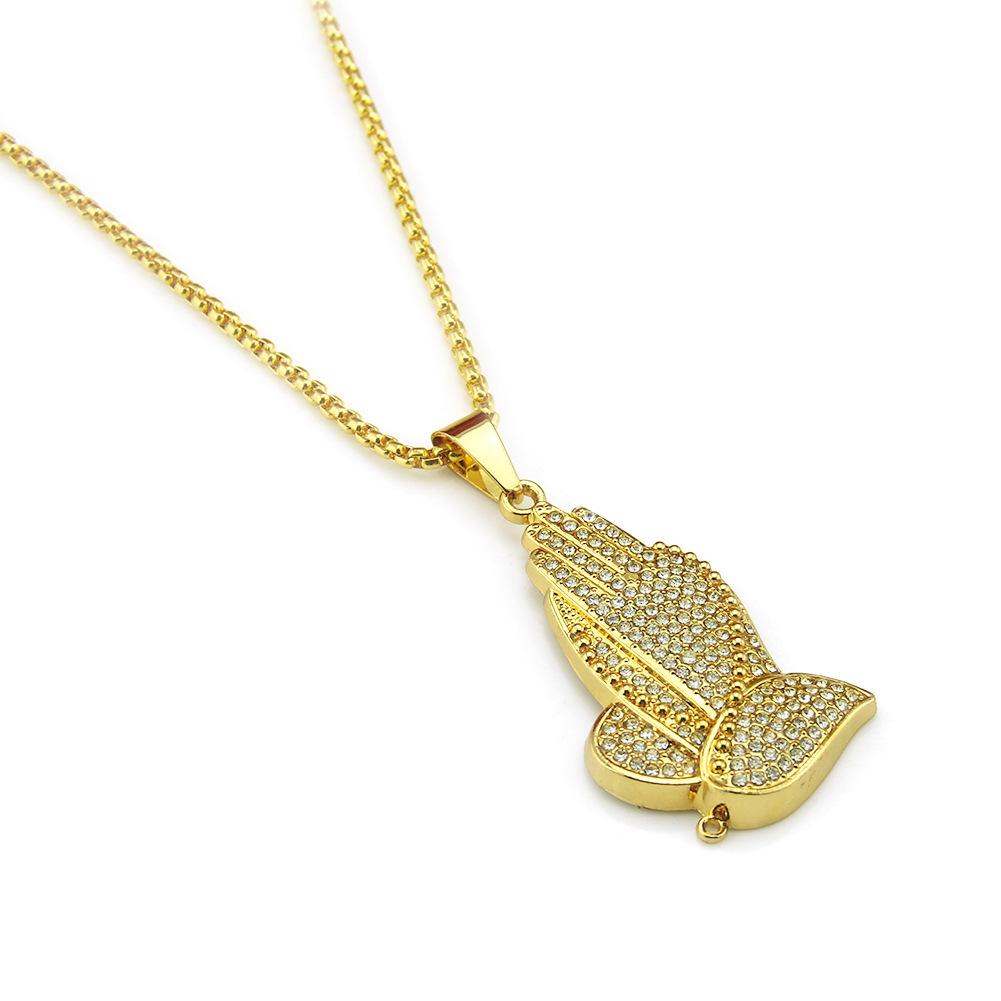 Rap Singer Exaggerates Diamond Studded Prayer Hand Pendant Necklace On European and American Streets