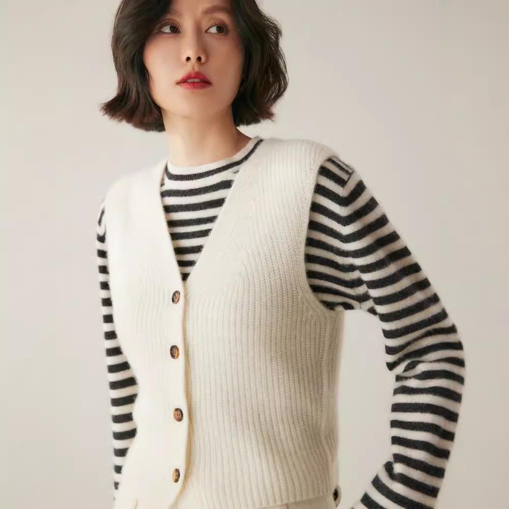 New 2024 Autumn/Winter Women's Cashmere Knitted Vest – Short, Sleeveless Sweater Cardigan