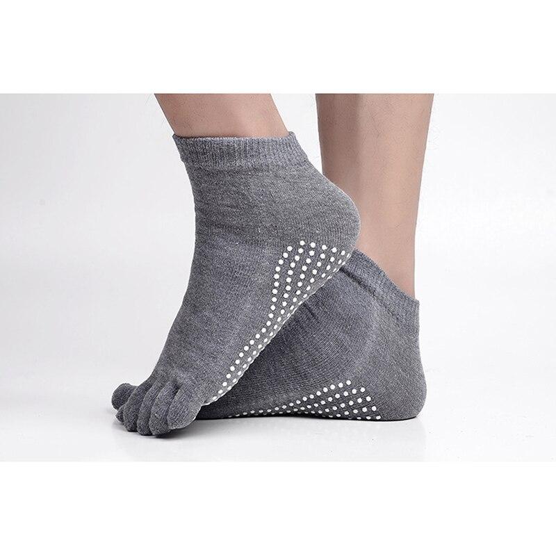 Men Pilates Socks   Cotton Breathable Non-Slip Massage Yoga Socks Cotton YOGA Sports Five-finger Socks 5 toe socks