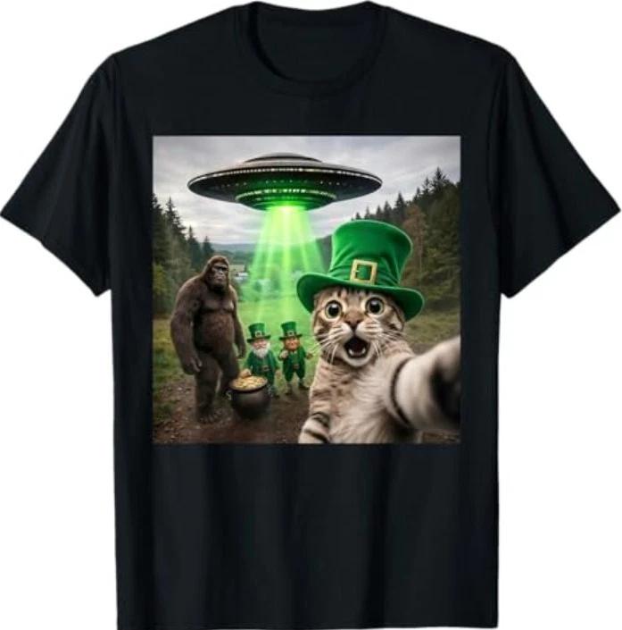 Funny St Patricks Day Cat Selfie with Leprechaun Bigfoot UFO T-Shirt 3XL