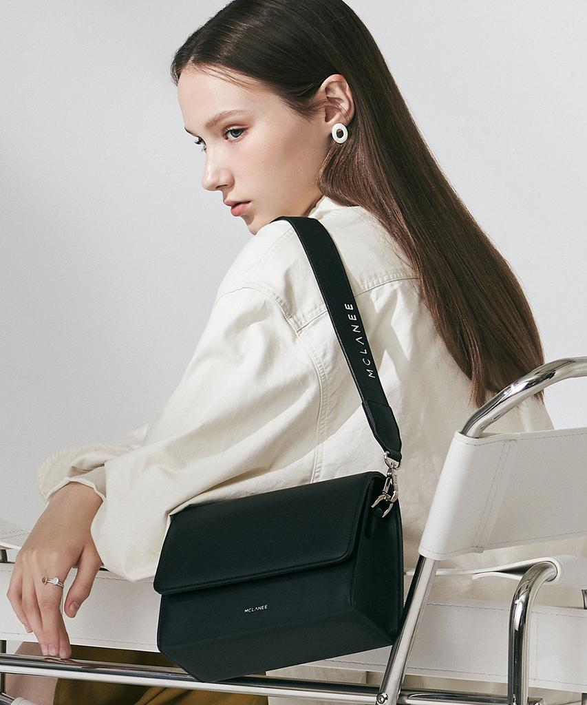 Mclanee Lapis Shoulder And Crossbody Bag