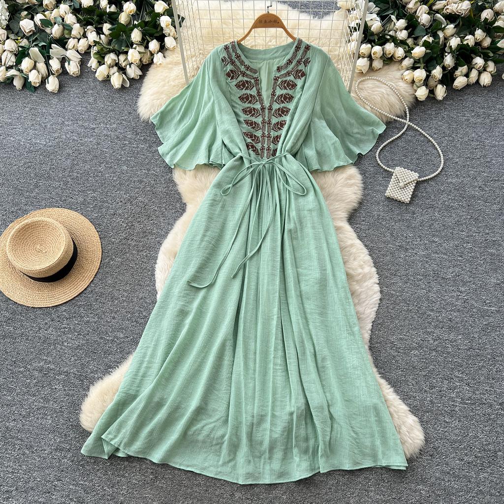 French gentle wind heavy industry embroidery V-neck dress women's summer short sleeves waist thin A word holiday style long dress