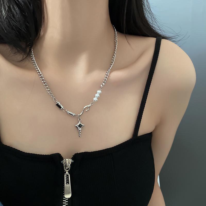 Punk Irregular Zircon Cross Star Necklace for Women Star Crystal Imitated Pearl Choker Necklace Cool Layered Pendant Collar