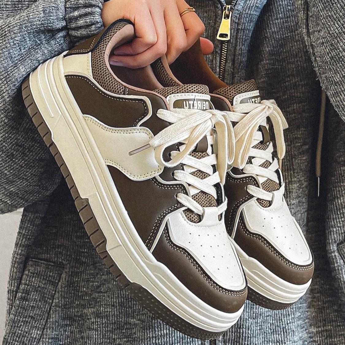 

Весна 2025 года. Новые интернет-знаменитости. Мужская обувь. Модные, универсальные, нишевые, американские туфли для сноубординга, спортивная обувь на толстой подошве для мужчин. 44 коричневый