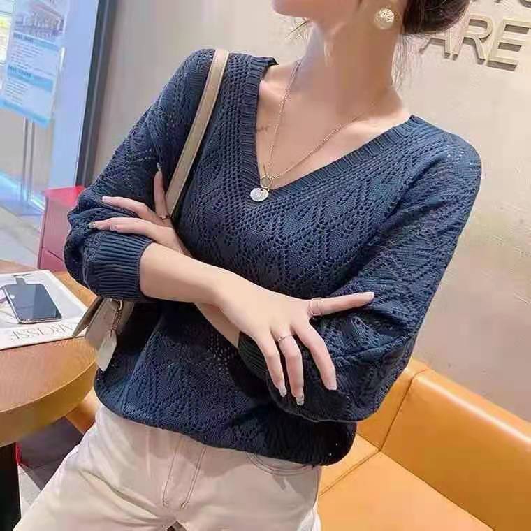V-neck Crocheted Hollow Knitted Three-quarter Sleeve Blouse Women's Thin Spring Loose Bat Shirt Short Top