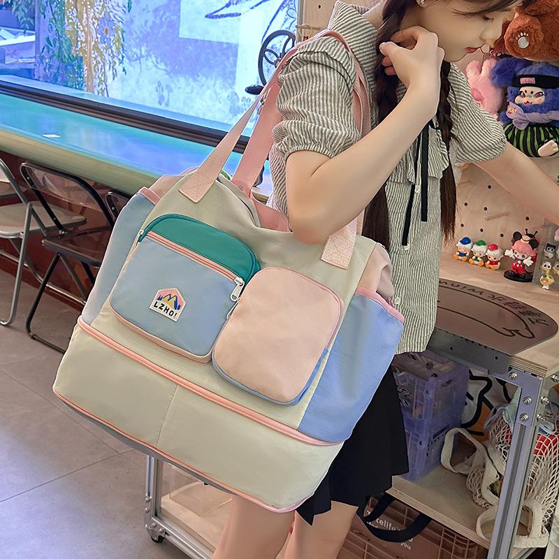 Contrasting travel bags can be expanded, lightweight sports bags, high-value large-capacity fitness bags, travel duffel bags, women