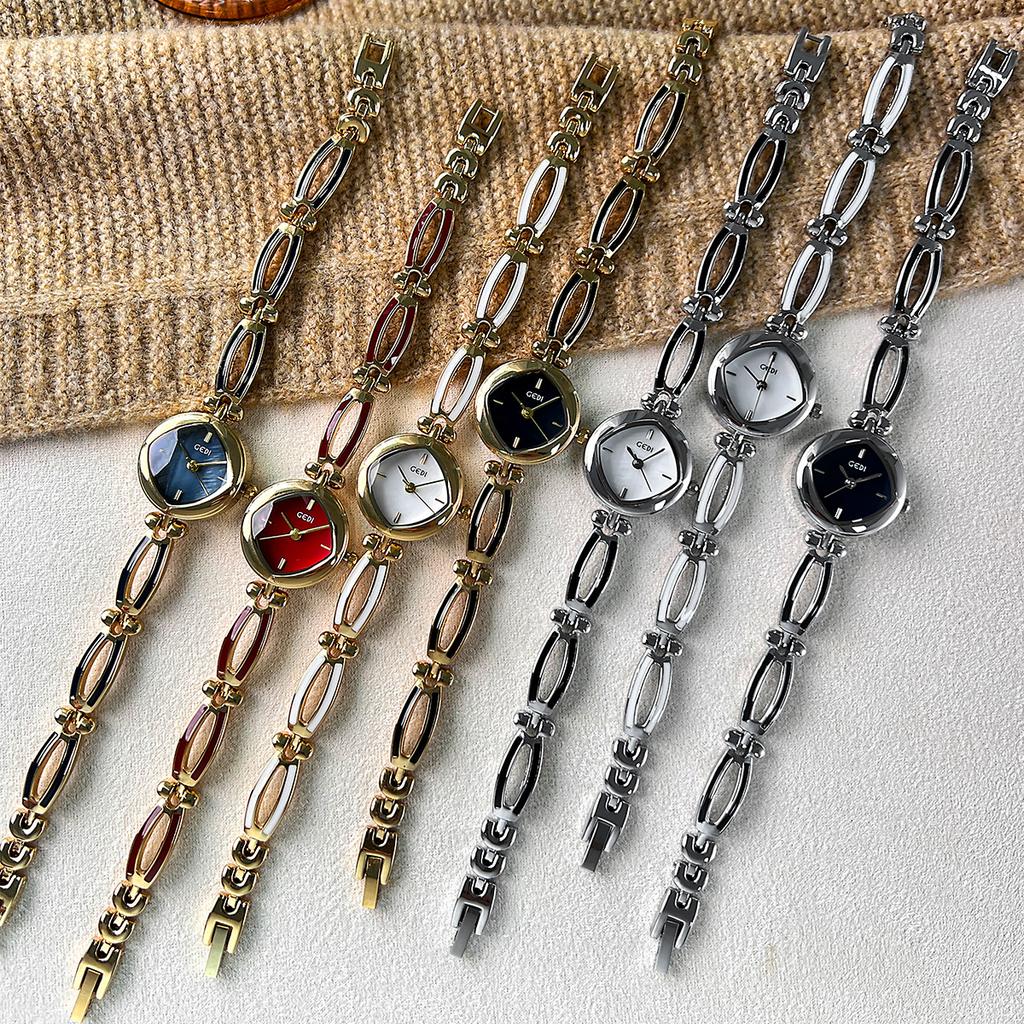 Niche Design Rhombus Bracelet Watch Premium Fritillary Dial Ladies Retro Waterproof Quartz Watch